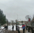 Хранители истории - вывоз веток у памятника солдату - Газета Знамя