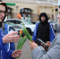 Активисты «Единой России» и МГЕР подарили яркие тюльпаны и весеннее настроение жительницам Иванова - Единая Россия