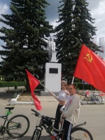 В РОДНИКАХ КОММУНИСТЫ И СТОРОННИКИ КПРФ ПРИНЯЛИ УЧАСТИЕ В ПАТРИОТИЧЕСКОМ ВЕЛОПРОБЕГЕ «В РИТМЕ ГОРОДА»