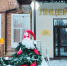 К Новому году здания городских учреждений соцсферы приобретают праздничный вид. - Городской округ Иваново