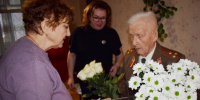 В Иванове со 100-летним юбилеем поздравили ветерана ВОВ Михаила Макаровича Мазурина. - Городской округ Иваново